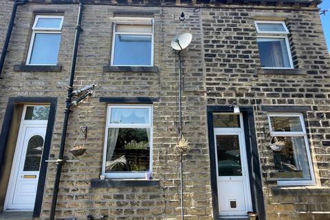 2 bedroom end of terrace house to rent, Hoults Lane, Halifax HX4