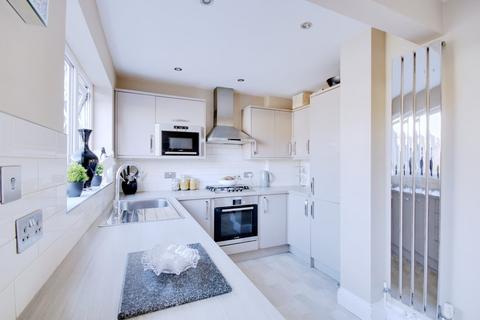 undefined, Lake Avenue, Rainham RM13