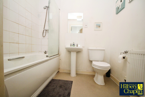 1 bedroom apartment for sale, Holly Court, Dolphin Approach, Romford, RM1