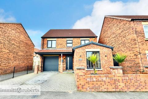 4 bedroom detached house for sale, Kingfisher Drive, Easington Lane, Houghton le Spring, Tyne and Wear, DH5