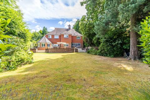 Silver Spinney Beech Close, Cobham, KT11 2EN