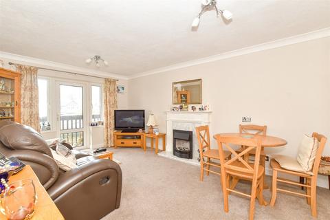 1 bedroom flat for sale, Queen Street, Arundel, West Sussex