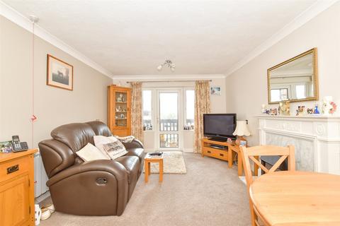 1 bedroom flat for sale, Queen Street, Arundel, West Sussex