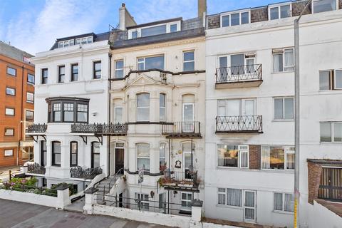 2 bedroom ground floor flat for sale, Prince Of Wales Terrace, Deal, Kent