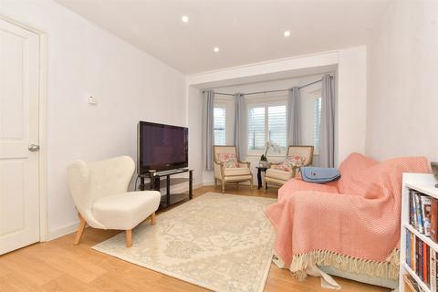 2 bedroom apartment for sale, Prince Of Wales Terrace, Deal, Kent