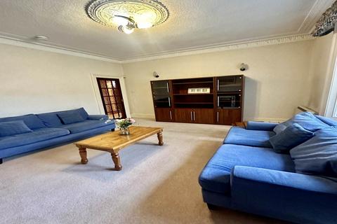 1 bedroom flat to rent, Clepington Road, Dundee,