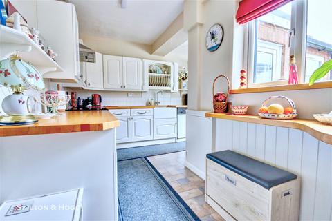 3 bedroom semi-detached house for sale, Station Road, Northamptonshire NN6