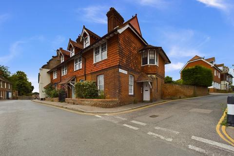 3 bedroom end of terrace house for sale, The Street, Ash