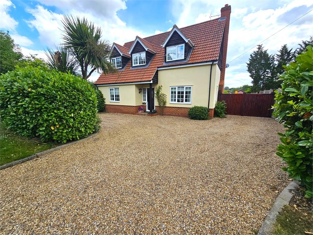 Branksome Avenue, Wickford, Wickford, 4 bed detached house for sale £
