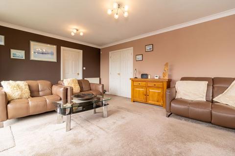 7, Mcmillan Court Whytebeam View, Whyteleafe, CR3 0AU