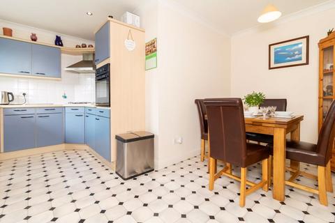 7, Mcmillan Court Whytebeam View, Whyteleafe, CR3 0AU