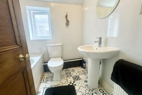 120 Humberstone Road, Grimsby, DN32 8DR