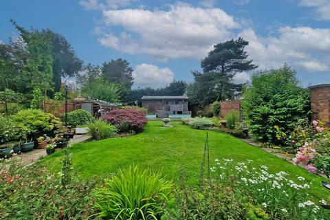 2 bedroom detached bungalow for sale, Beech Road, Willenhall