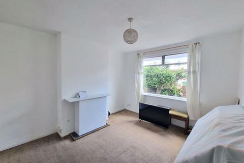 3 bedroom terraced house to rent, Washington Road, Worcester Park