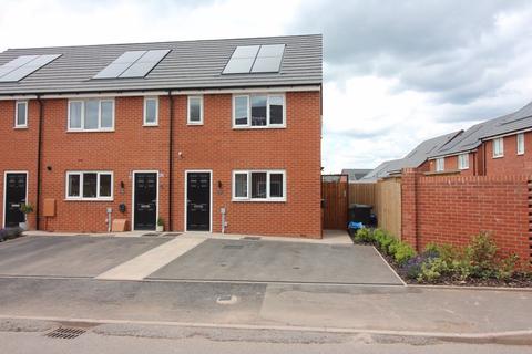 3 bedroom terraced house for sale, Brickworks Avenue, Kingswinford DY6