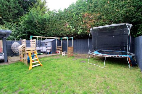 12 Dellcot Close, Luton, LU2 8HL