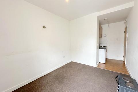 1 bedroom in a house share to rent, High Street, Bedford, MK40 1NE