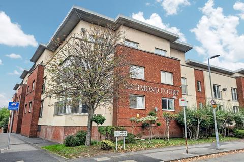 1 bedroom flat for sale, Richmond Court, 50 North George Street, Salford, M3