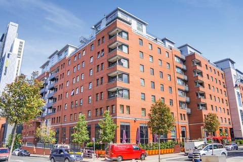 2 bedroom flat to rent, The Quadrangle, Lower Ormond Street, Southern Gateway, Manchester, M1