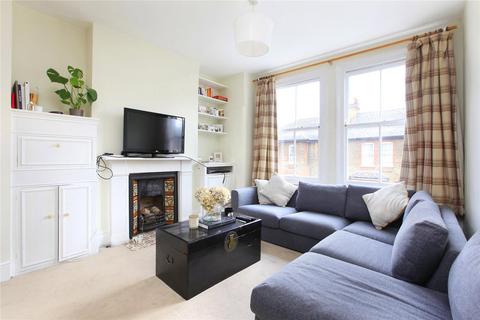 3 bedroom flat to rent, Emu Road, London SW8