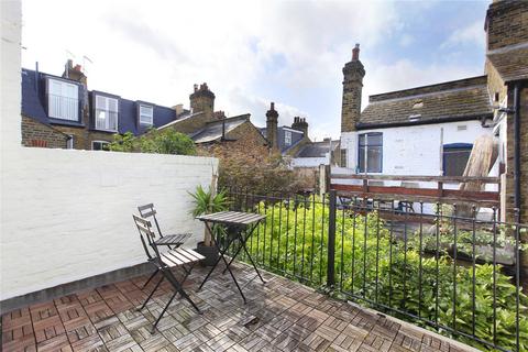 3 bedroom flat to rent, Emu Road, London SW8