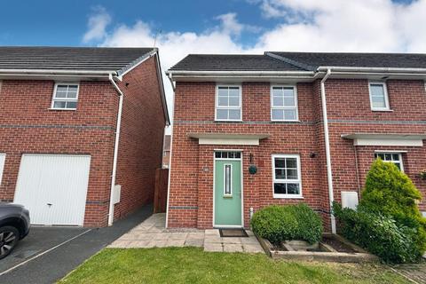 3 bedroom end of terrace house for sale, Hawthorn Drive, Thornton FY5