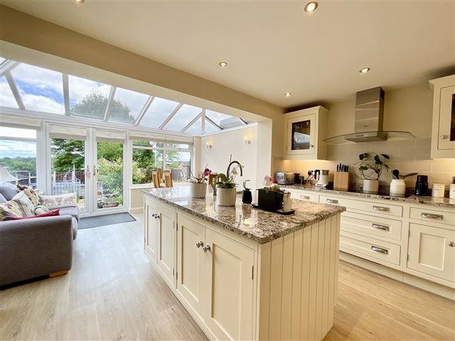 Kitchen.living/dining space