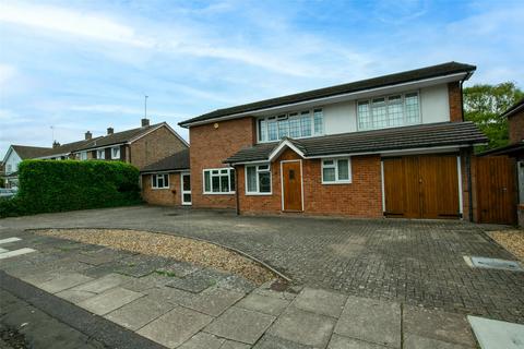 4 bedroom detached house for sale, Coombe Drive, Bedfordshire LU6