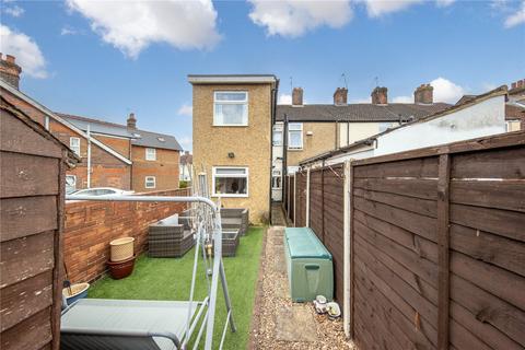 2 bedroom end of terrace house for sale, Turners Road South, Bedfordshire LU2