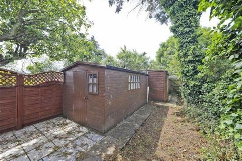 18 Appledore Avenue, Ruislip, HA4 0UU