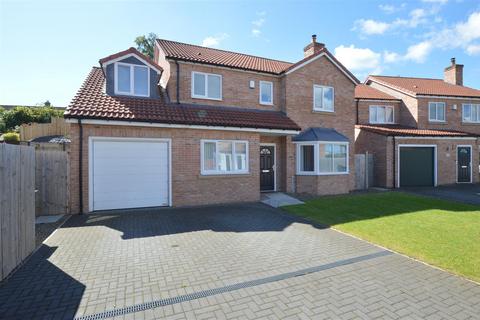 4 bedroom detached house for sale, Bishops Way, Catterick Village