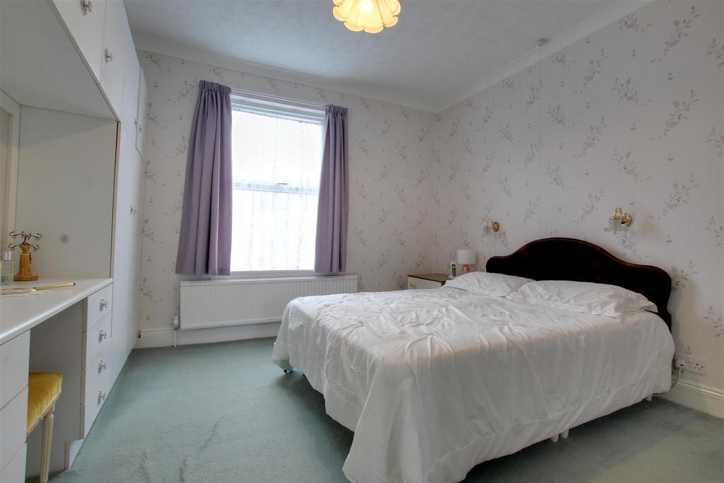 Bedroom 3 (rear)