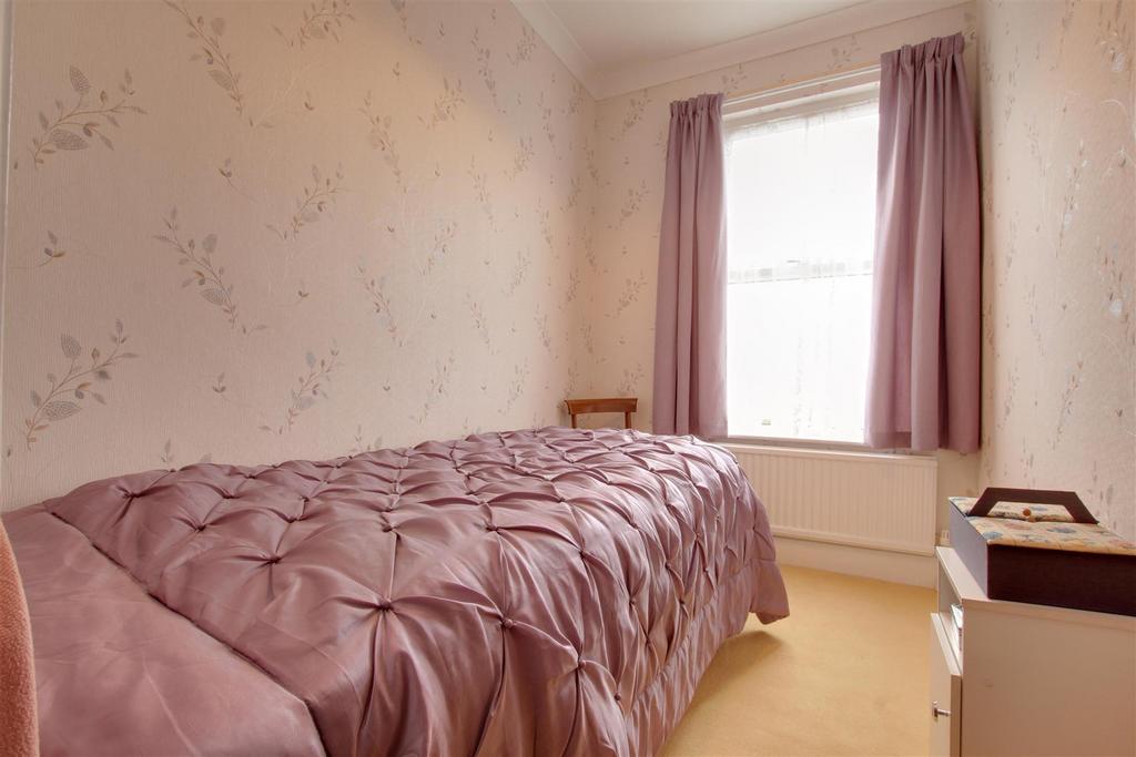 Bedroom 4 (front)
