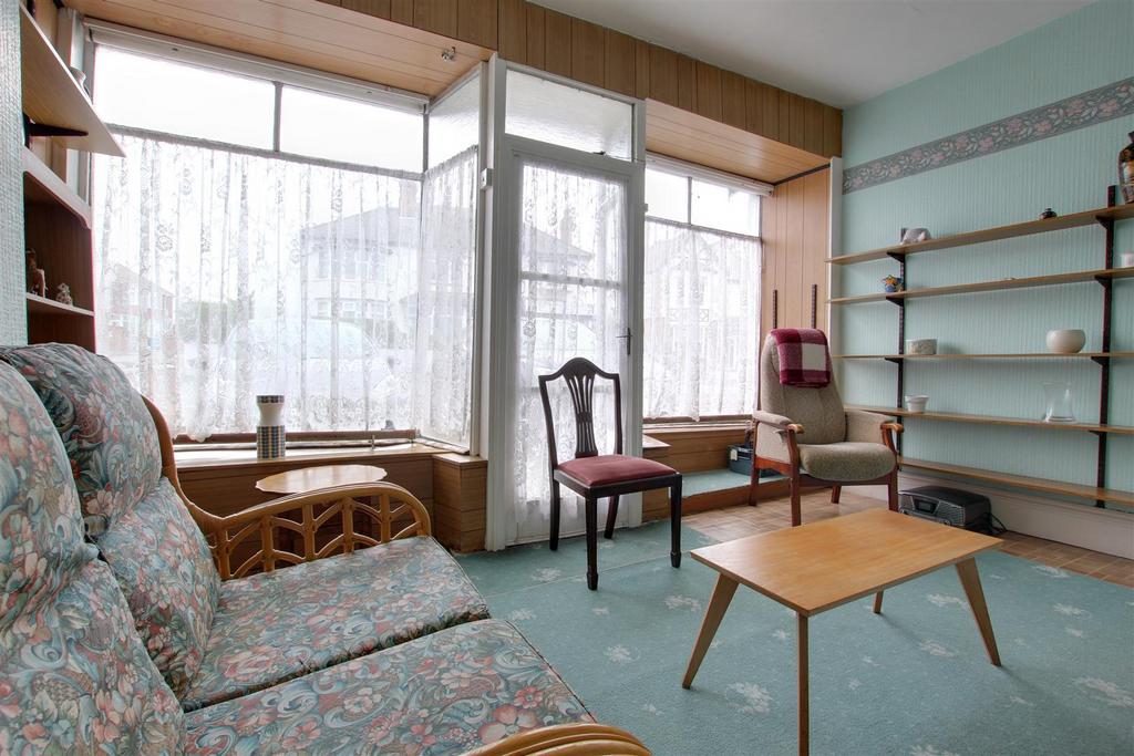Lounge (former shop)