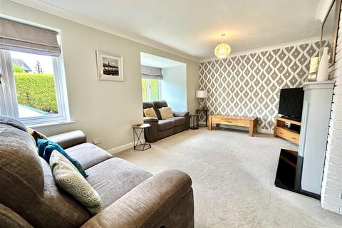 4 bedroom detached house for sale, Ashgrove Crescent, Kippax, Leeds