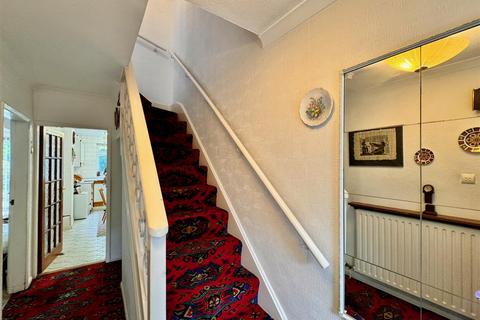 11 Charters Avenue, Codsall, Wolverhampton, WV8 2JH