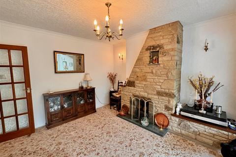11 Charters Avenue, Codsall, Wolverhampton, WV8 2JH