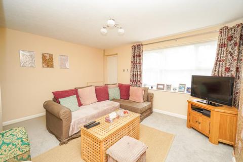 2 bedroom semi-detached house for sale, Grasmere Way, Leighton Buzzard