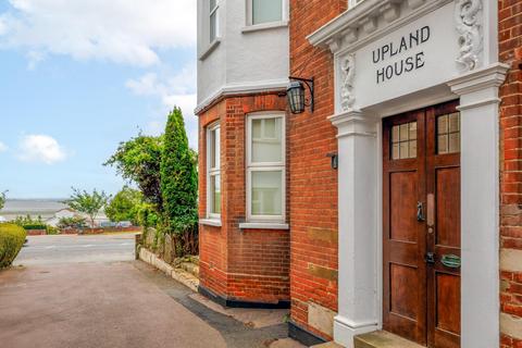 1 bedroom flat for sale, Grand Parade, Leigh-On-Sea SS9