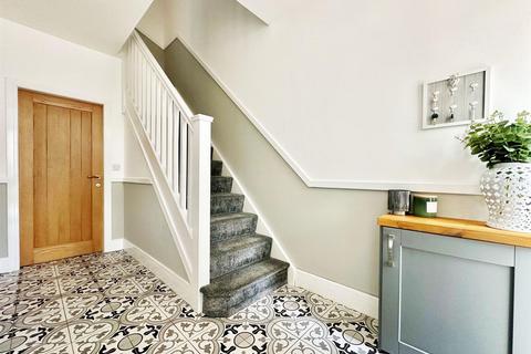 23 Buckingham Road, Woodthorpe, Nottingham, NG5 4GE