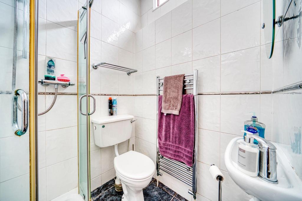 6 ELM CLOSE - Mark Templer - Real estate photograp
