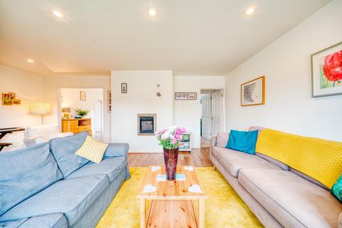 6 Elm Close, Yatton, Bristol, BS49 4EL