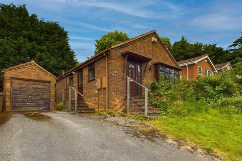 2 bedroom detached bungalow for sale, Longbeck Avenue, Nottingham NG3