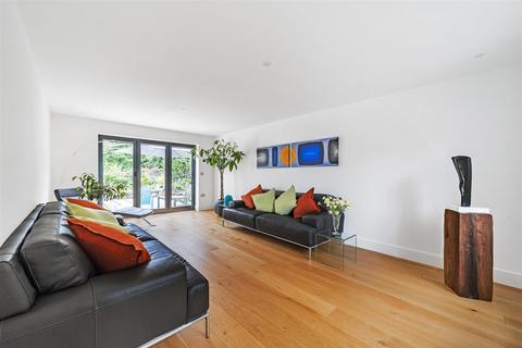 Highview House Hagginton Hill, Berrynarbor, Ilfracombe, EX34 9SB