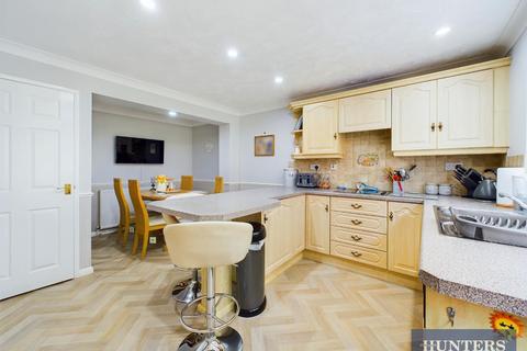 4 bedroom detached house for sale, Park Rise, Hunmanby, Filey