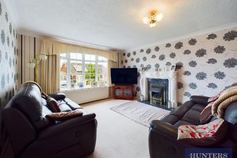 4 bedroom detached house for sale, Park Rise, Hunmanby, Filey