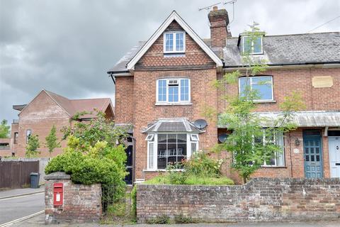 3 bedroom end of terrace house for sale, Golden Square, Tenterden