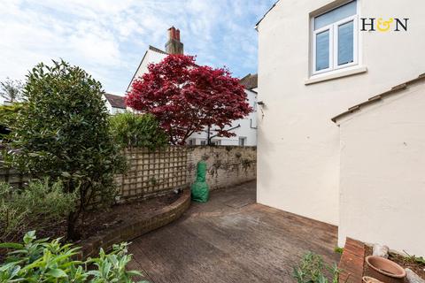 1 bedroom flat for sale, Westbourne Gardens, Hove BN3