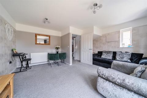 3 bedroom semi-detached house for sale, Appledine Way, Bedford