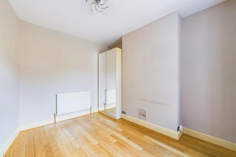 1 bedroom flat for sale, Church Drive, Nottingham NG5